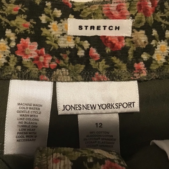 Jones New York Corduroy Skirt.  -1 - Picture 2 of 6